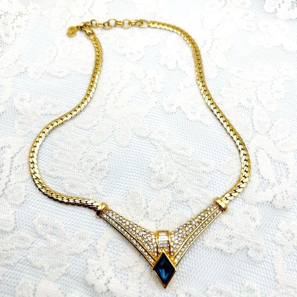 Authentic Vintage Christian Dior Gold Tone  Blue Rhinestone Crystal Necklace 16” - Picture 15 of 15